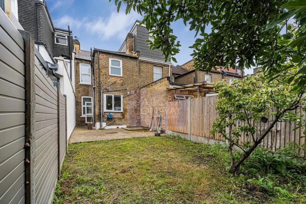 2 bedroom terraced house for rent