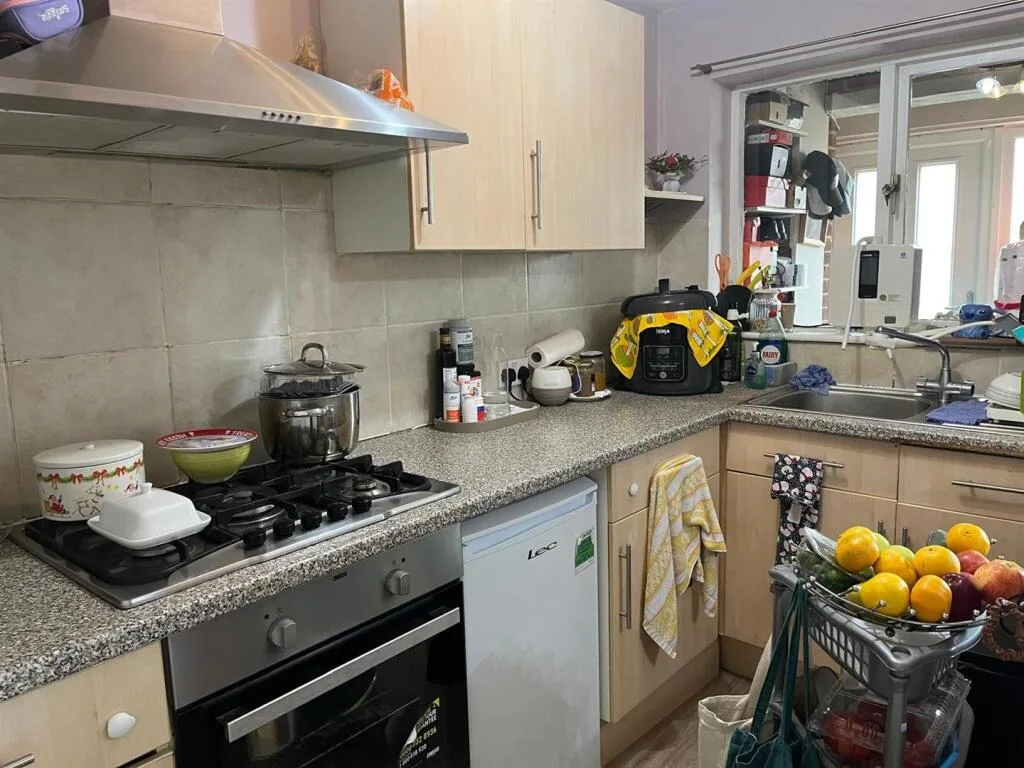 1 bedroom maisonette for rent
