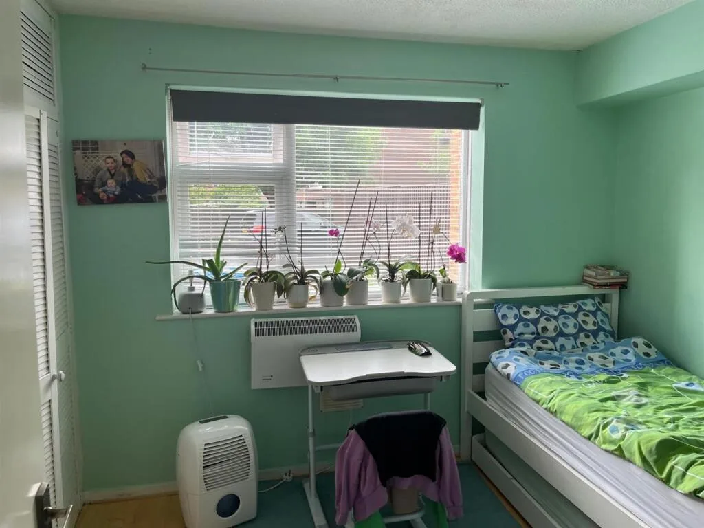 1 bedroom maisonette for rent