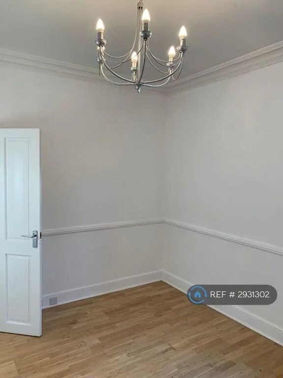 3 bedroom maisonette for rent