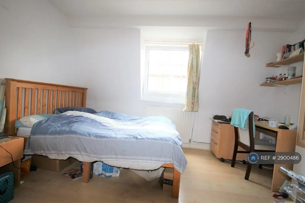 4 bedroom terraced house for rent