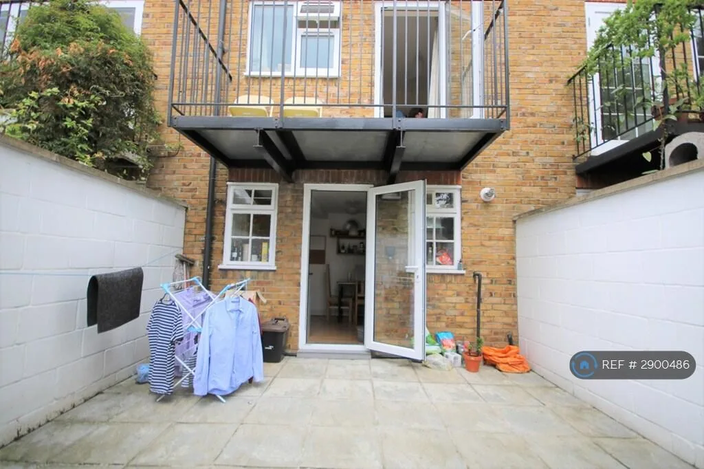4 bedroom terraced house for rent