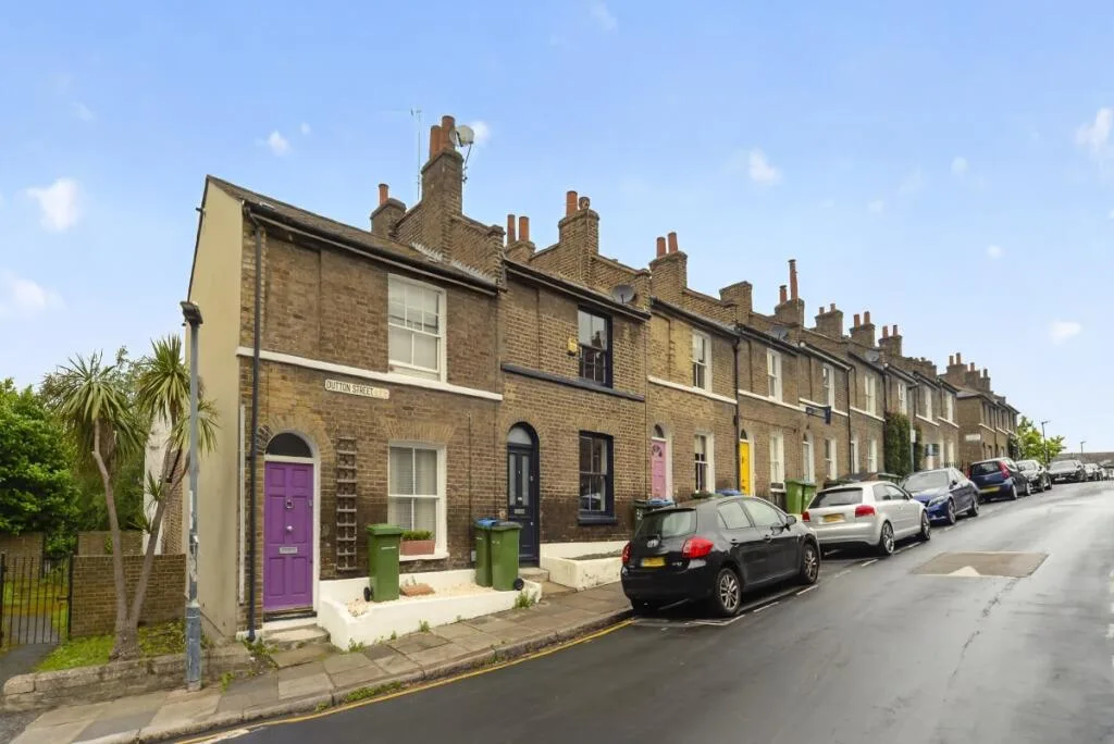 2 bedroom terraced house for rent
