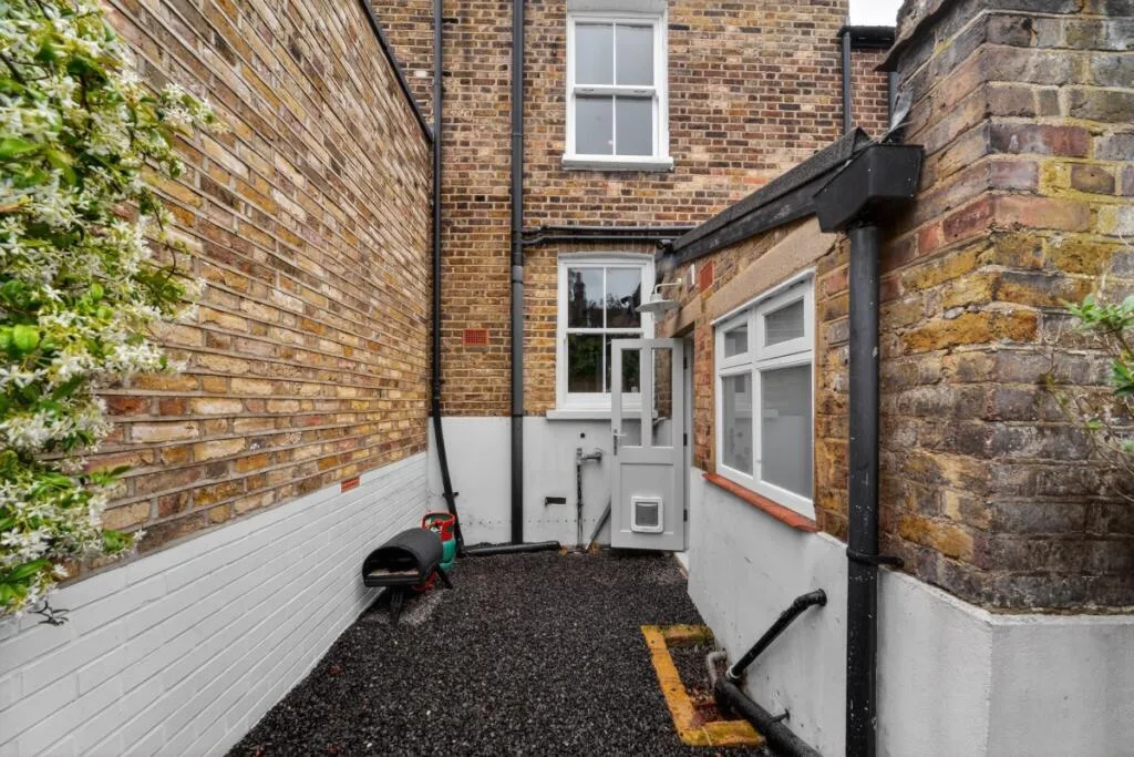 2 bedroom terraced house for rent
