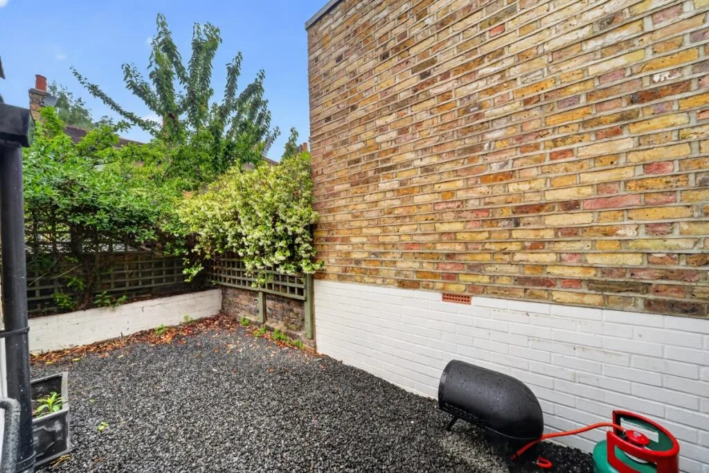 2 bedroom terraced house for rent