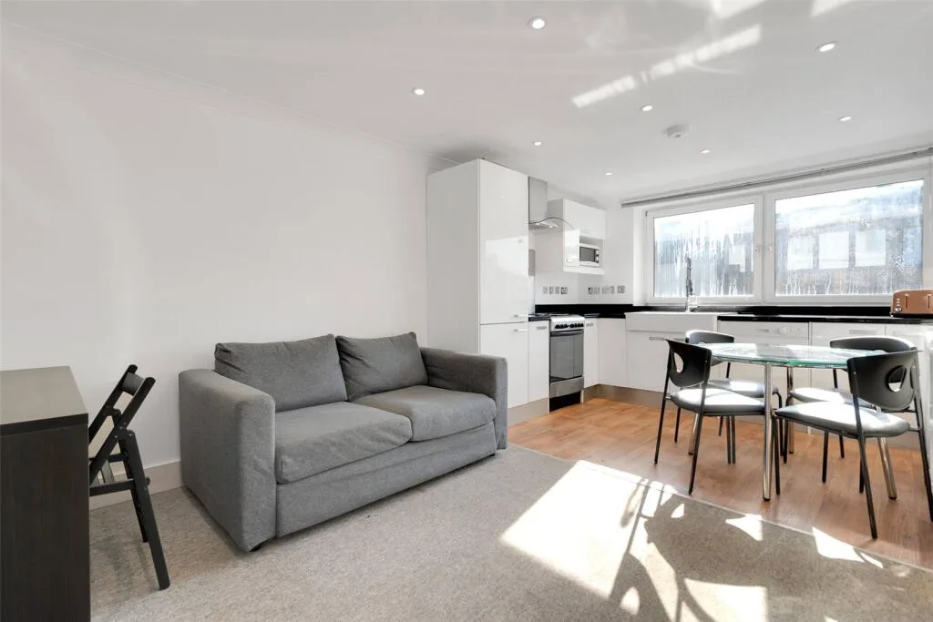 4 bedroom apartment for rent