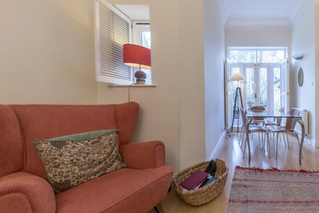 3 bedroom flat for rent