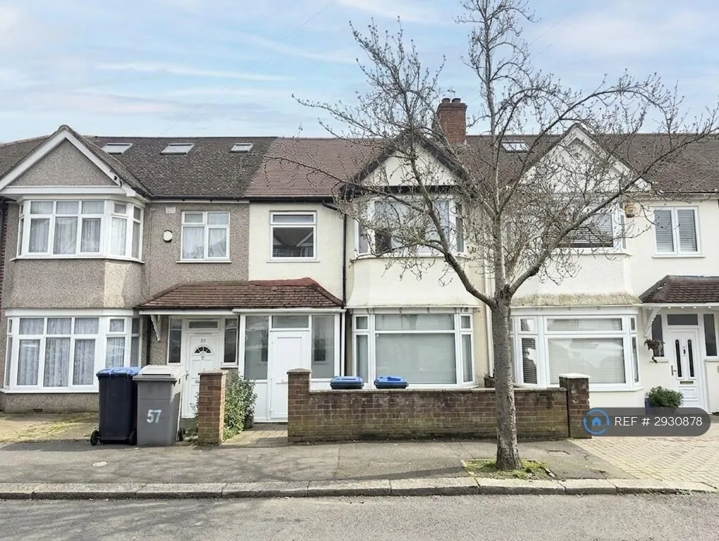 5 bedroom terraced house for rent