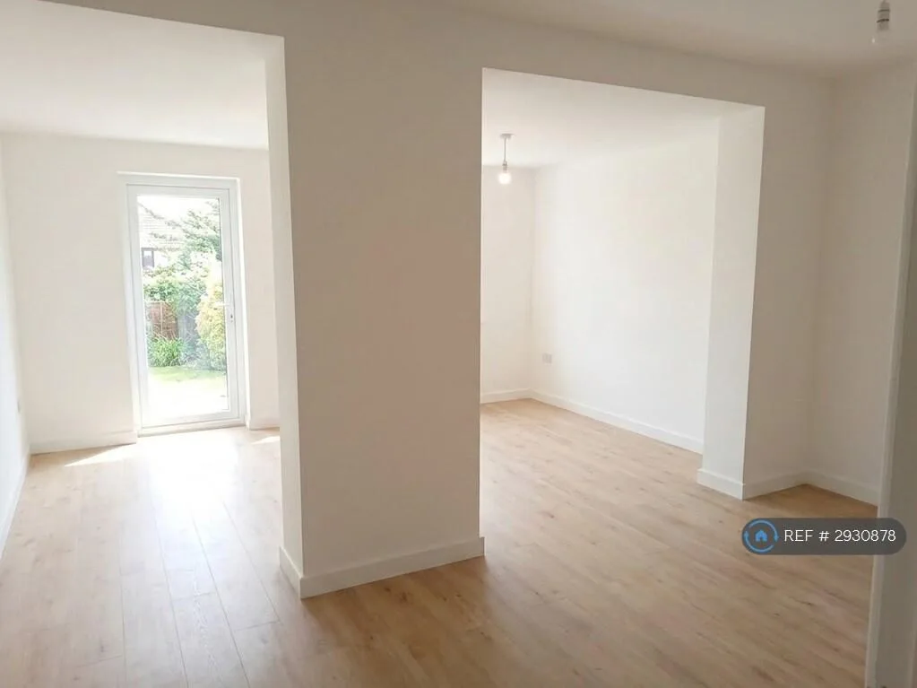 5 bedroom terraced house for rent