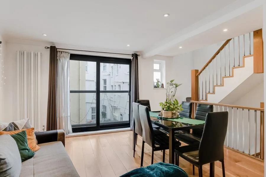 4 bedroom terraced house for rent