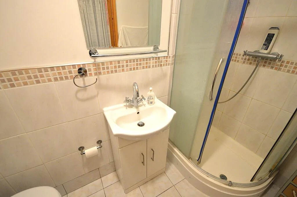 Flat share for rent