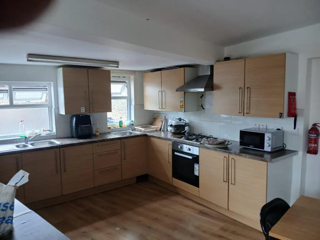 1 bedroom flat share for rent