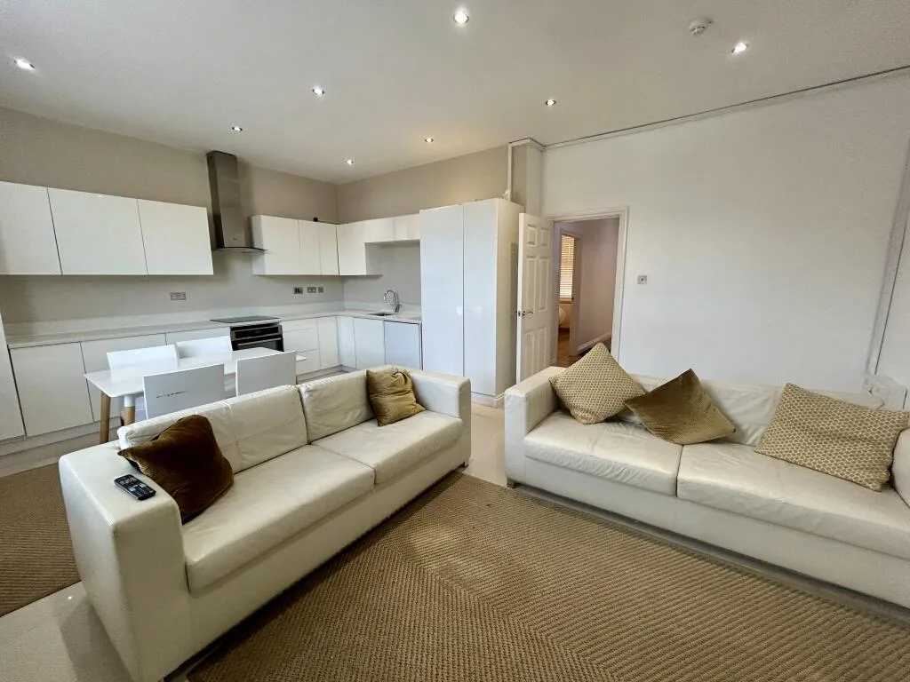 2 bedroom flat for rent