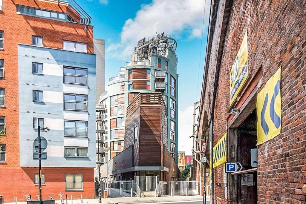 2 bedroom penthouse for rent