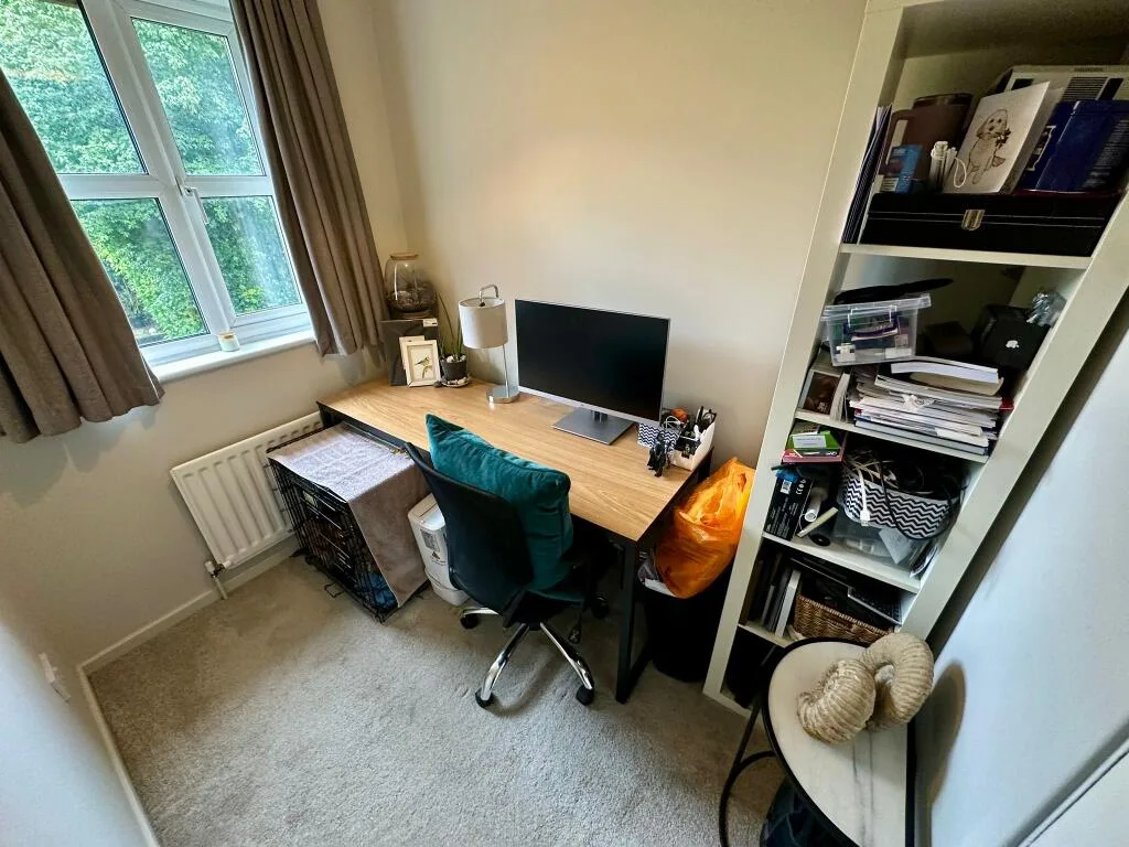 3 bedroom semi-detached house for rent