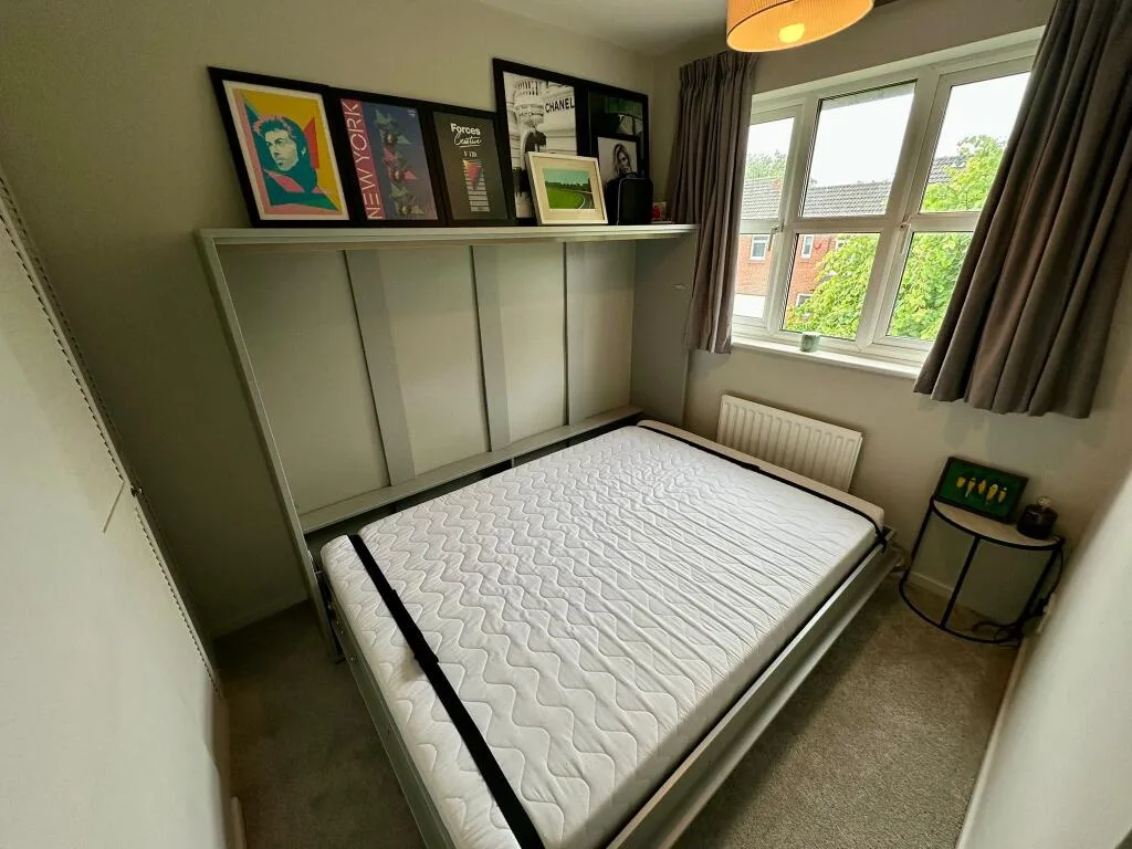 3 bedroom semi-detached house for rent