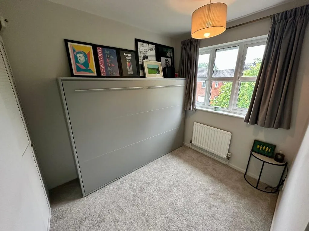 3 bedroom semi-detached house for rent