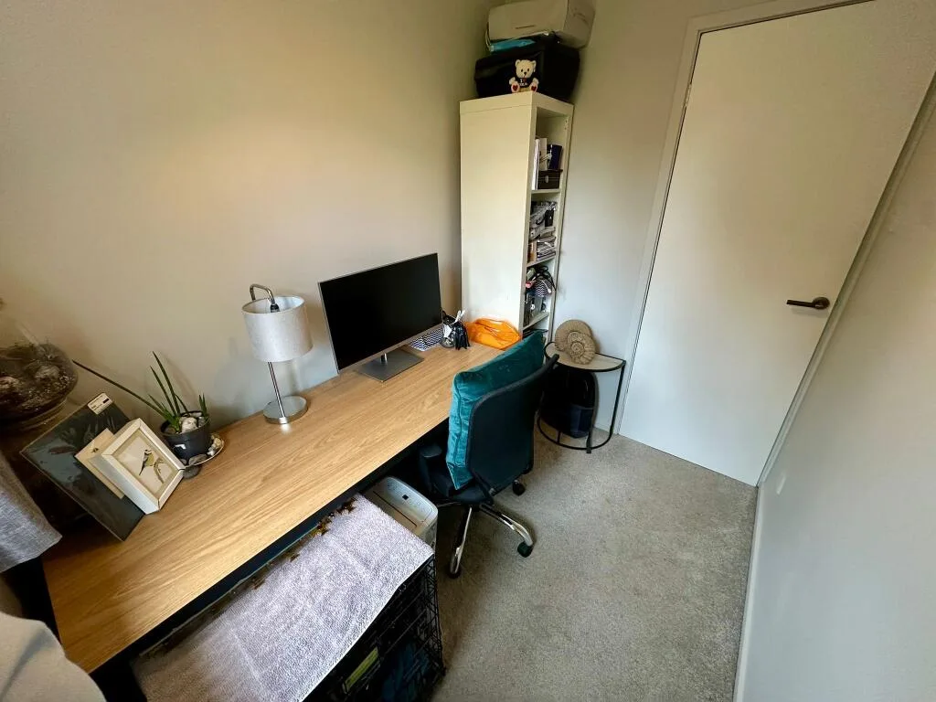 3 bedroom semi-detached house for rent