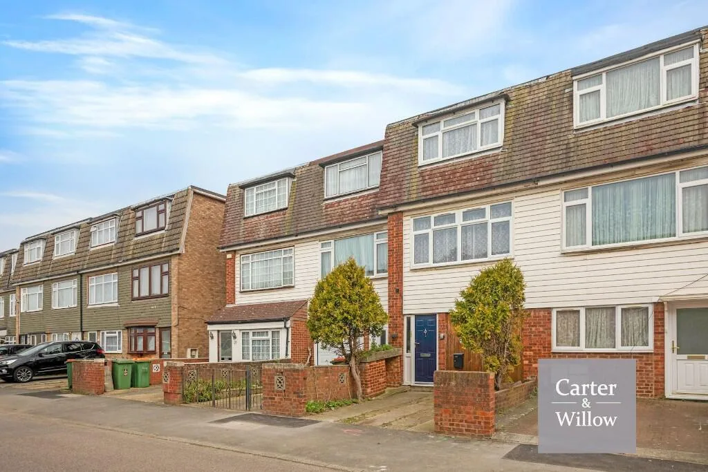 3 bedroom town house for rent