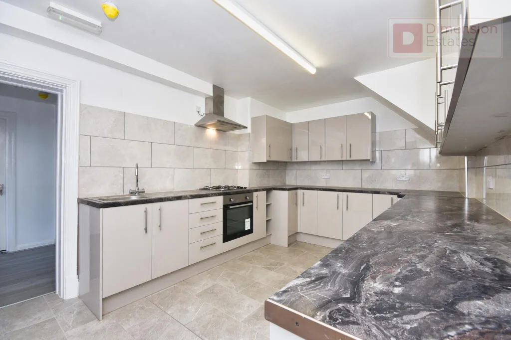 1 bedroom house share for rent