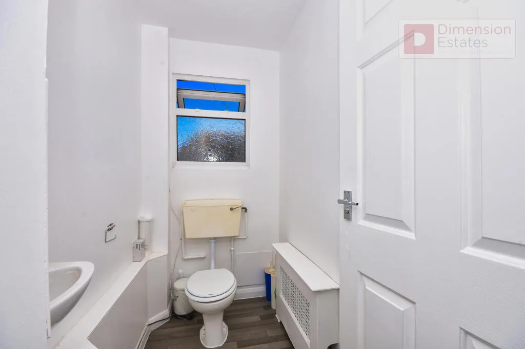 1 bedroom house share for rent