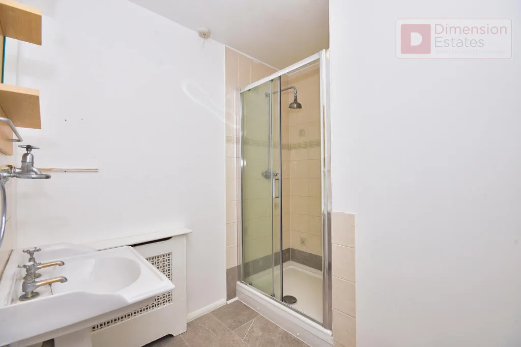 1 bedroom house share for rent
