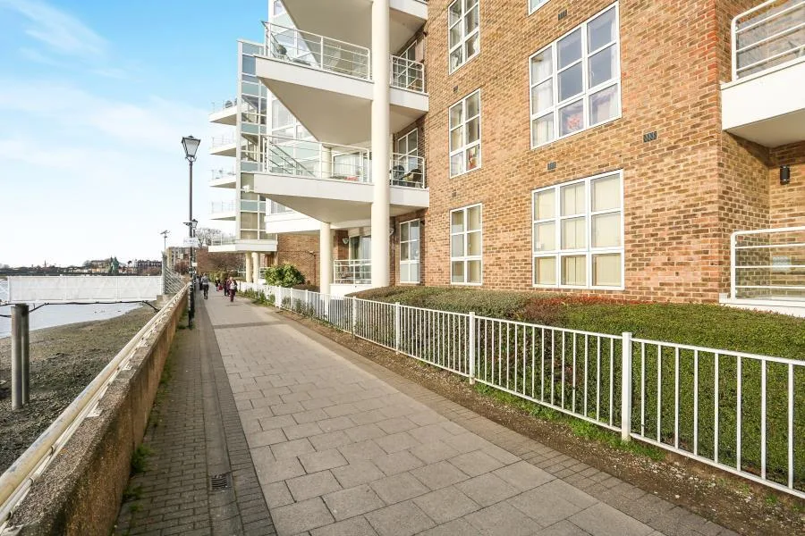 3 bedroom flat for rent