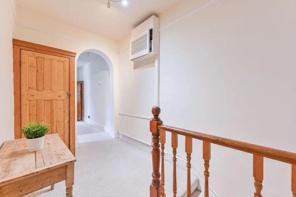 4 bedroom flat for rent