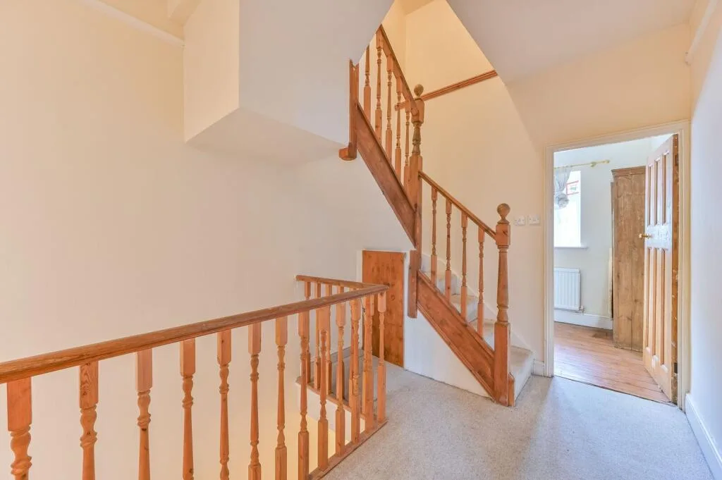 4 bedroom flat for rent