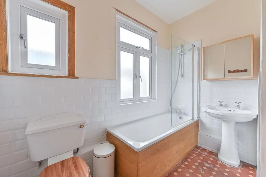 4 bedroom flat for rent