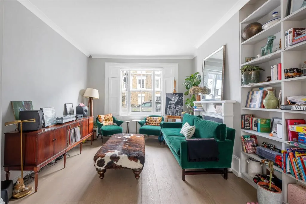 5 bedroom terraced house for rent