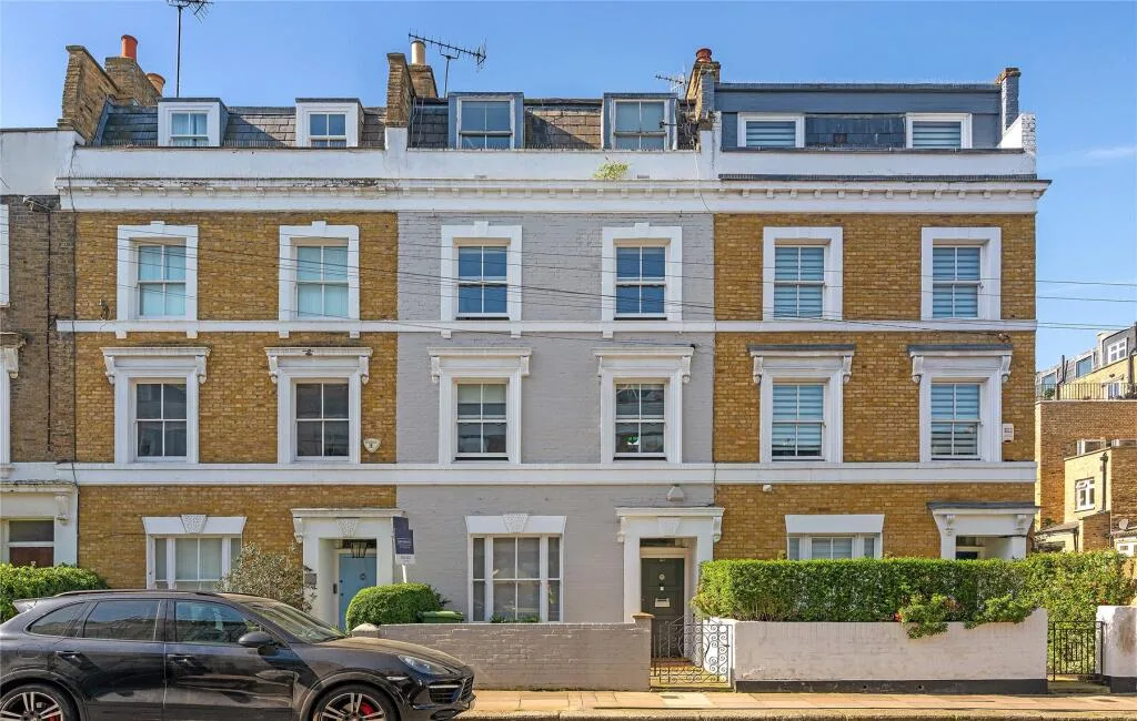 5 bedroom terraced house for rent
