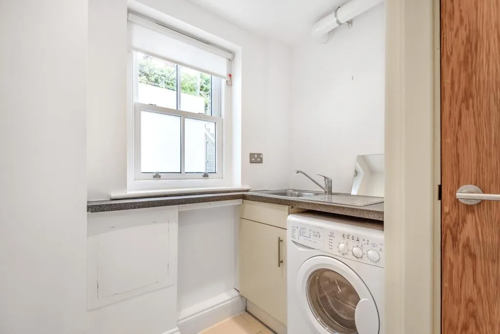 4 bedroom terraced house for rent