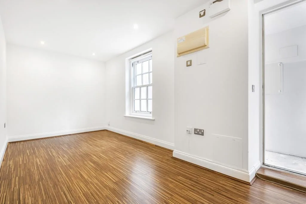 4 bedroom terraced house for rent