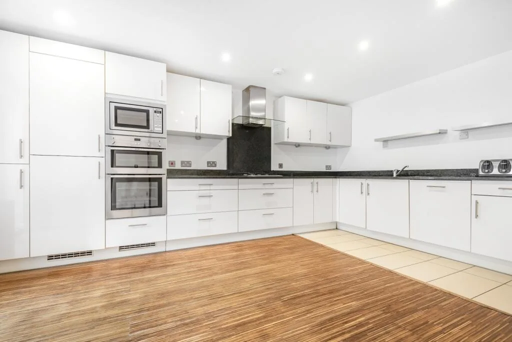 4 bedroom terraced house for rent