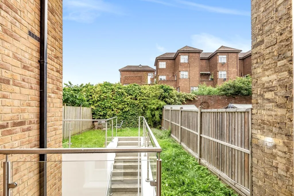 4 bedroom terraced house for rent