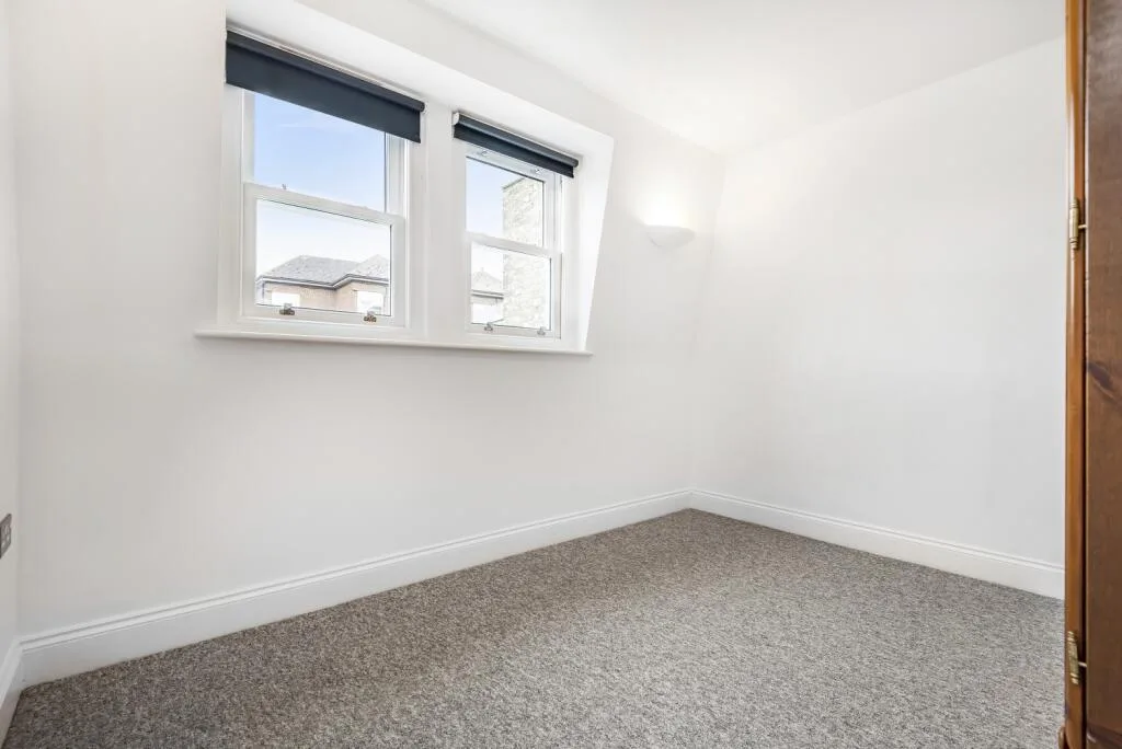 4 bedroom terraced house for rent