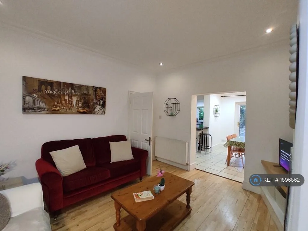 1 bedroom house share for rent
