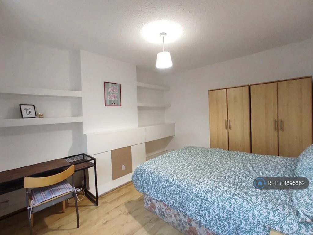 1 bedroom house share for rent