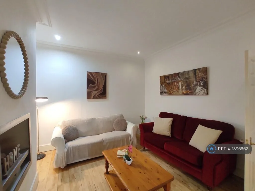 1 bedroom house share for rent