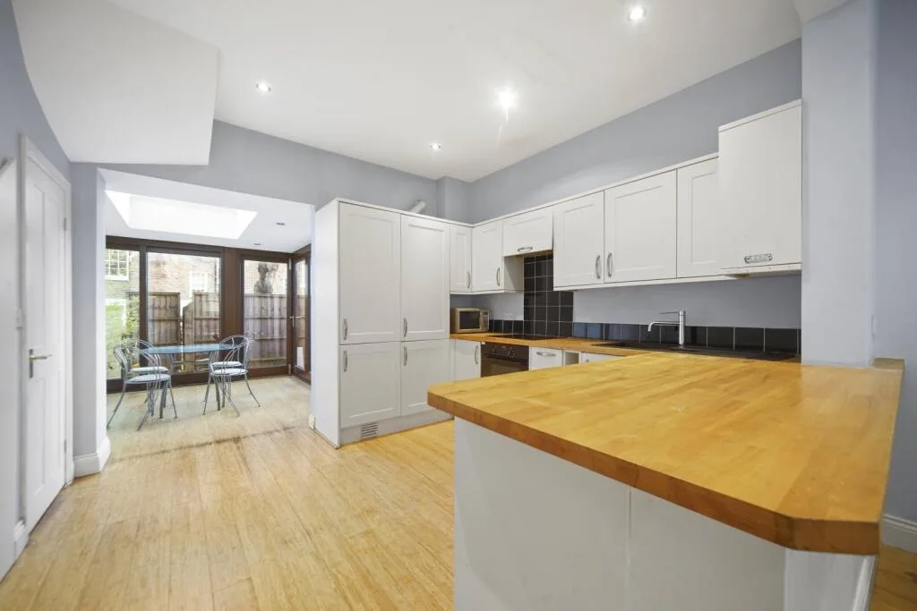 3 bedroom terraced house for rent