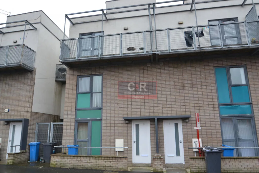 3 bedroom town house for rent
