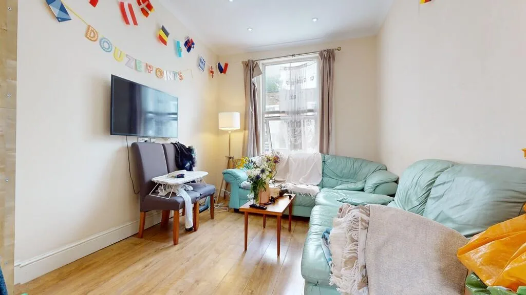 4 bedroom flat for rent