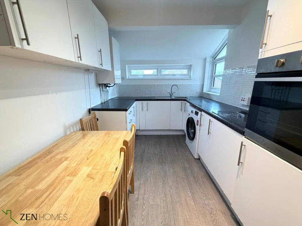 1 bedroom maisonette for rent