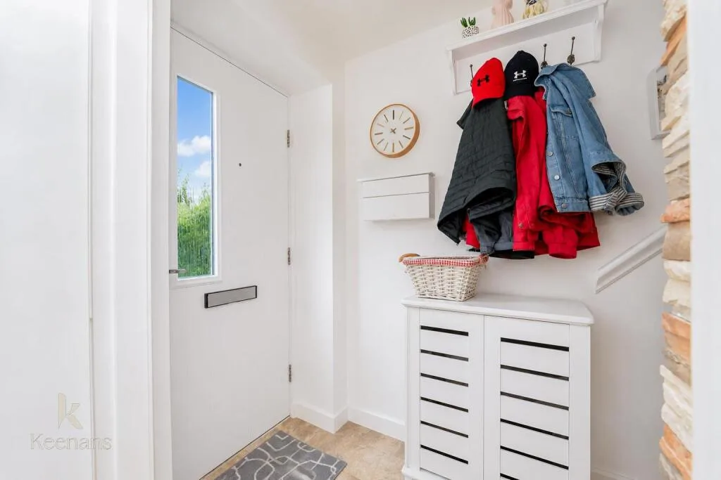 2 bedroom end of terrace house for rent