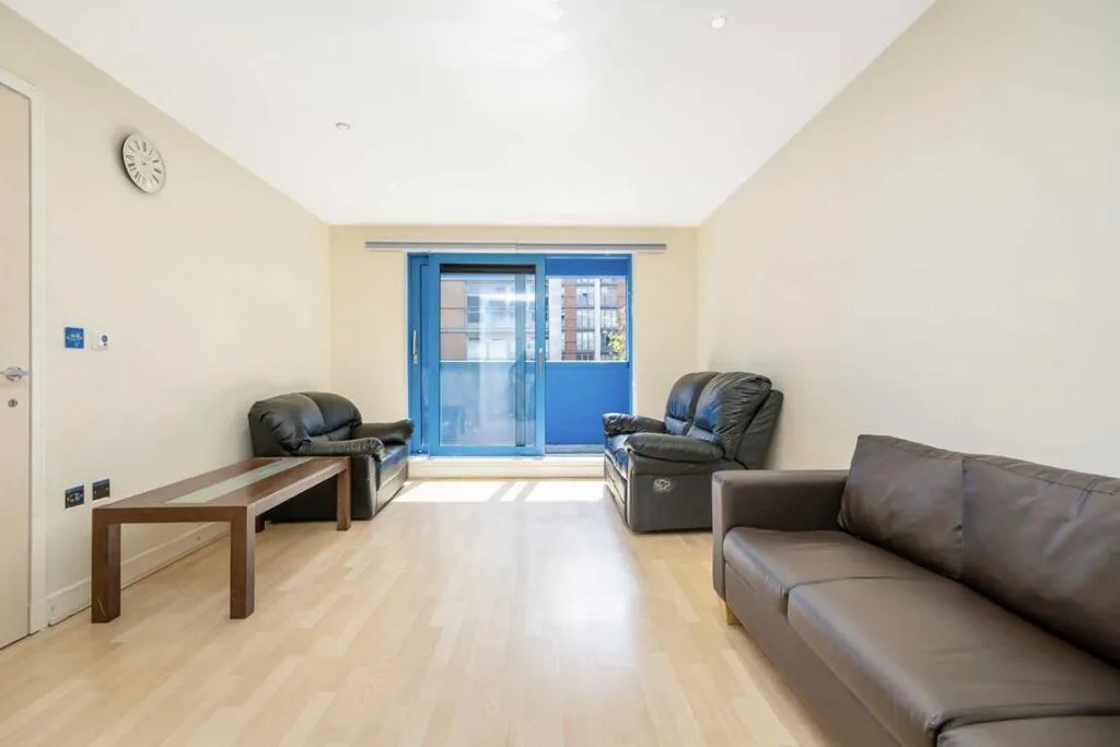 3 bedroom flat for rent