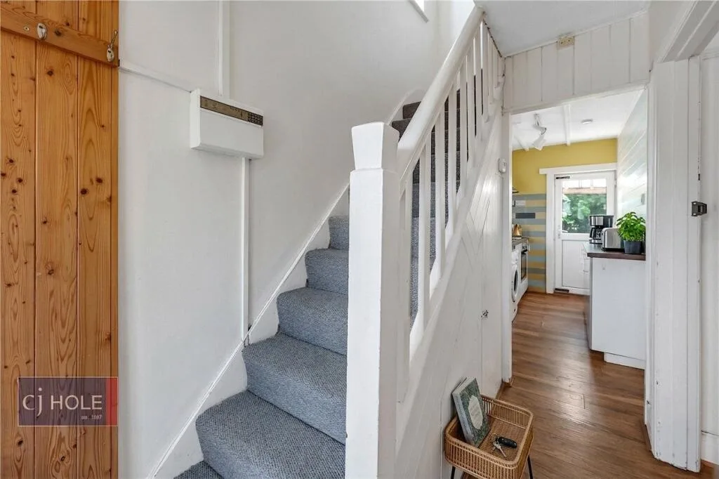 3 bedroom semi-detached house for rent