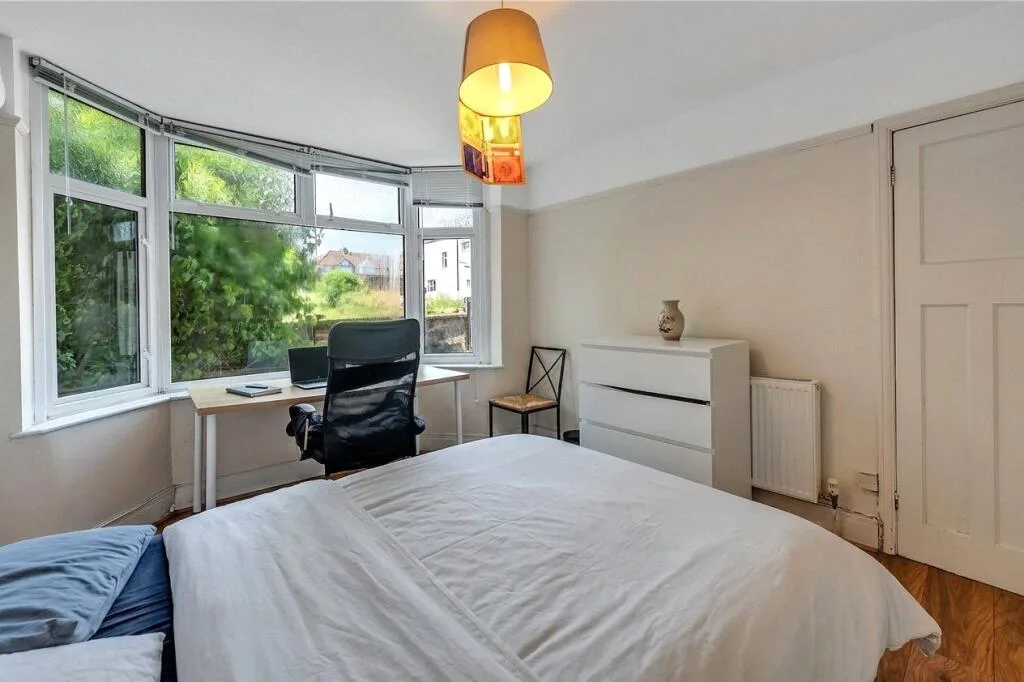 3 bedroom semi-detached house for rent
