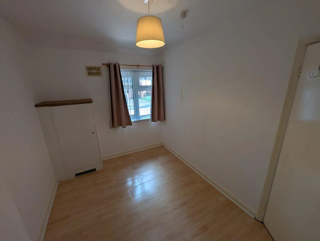 2 bedroom end of terrace house for rent