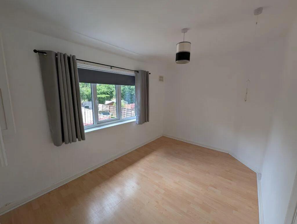 2 bedroom end of terrace house for rent